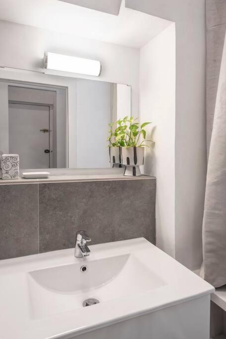 Precioso Apartamento Nuevo En Centro 6 Pax Wifi