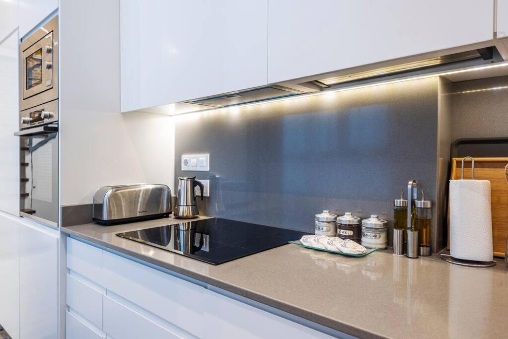 Precioso Apartamento Nuevo En Centro 6 Pax Wifi *